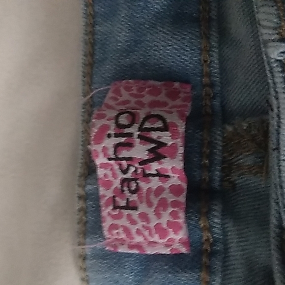 Jeans - Picture 2 of 3